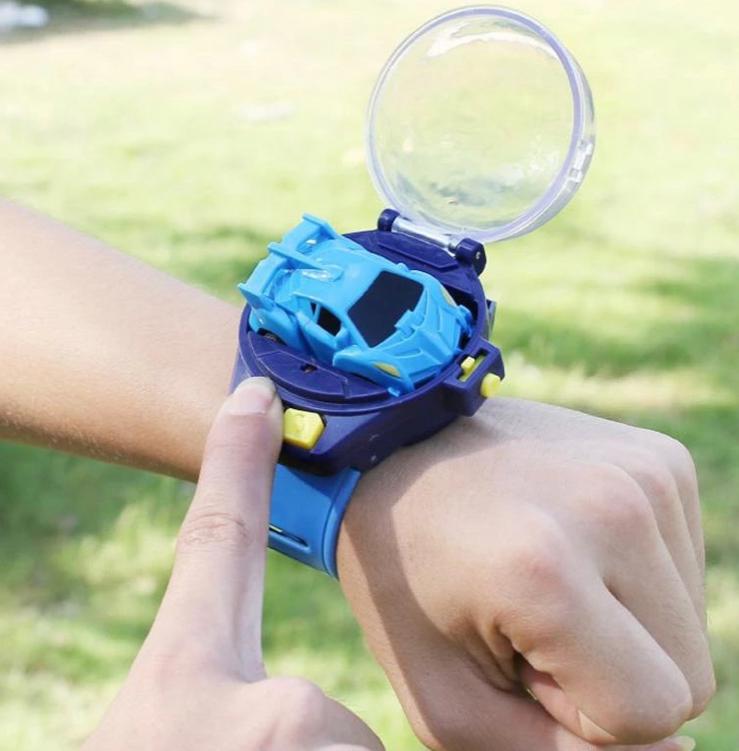 MASINUTA DE JUCARIE CU CONTROL PRIN TELECOMANDA TIP CEAS